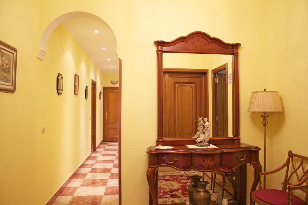 Pension Numancia Madrid Exterior photo